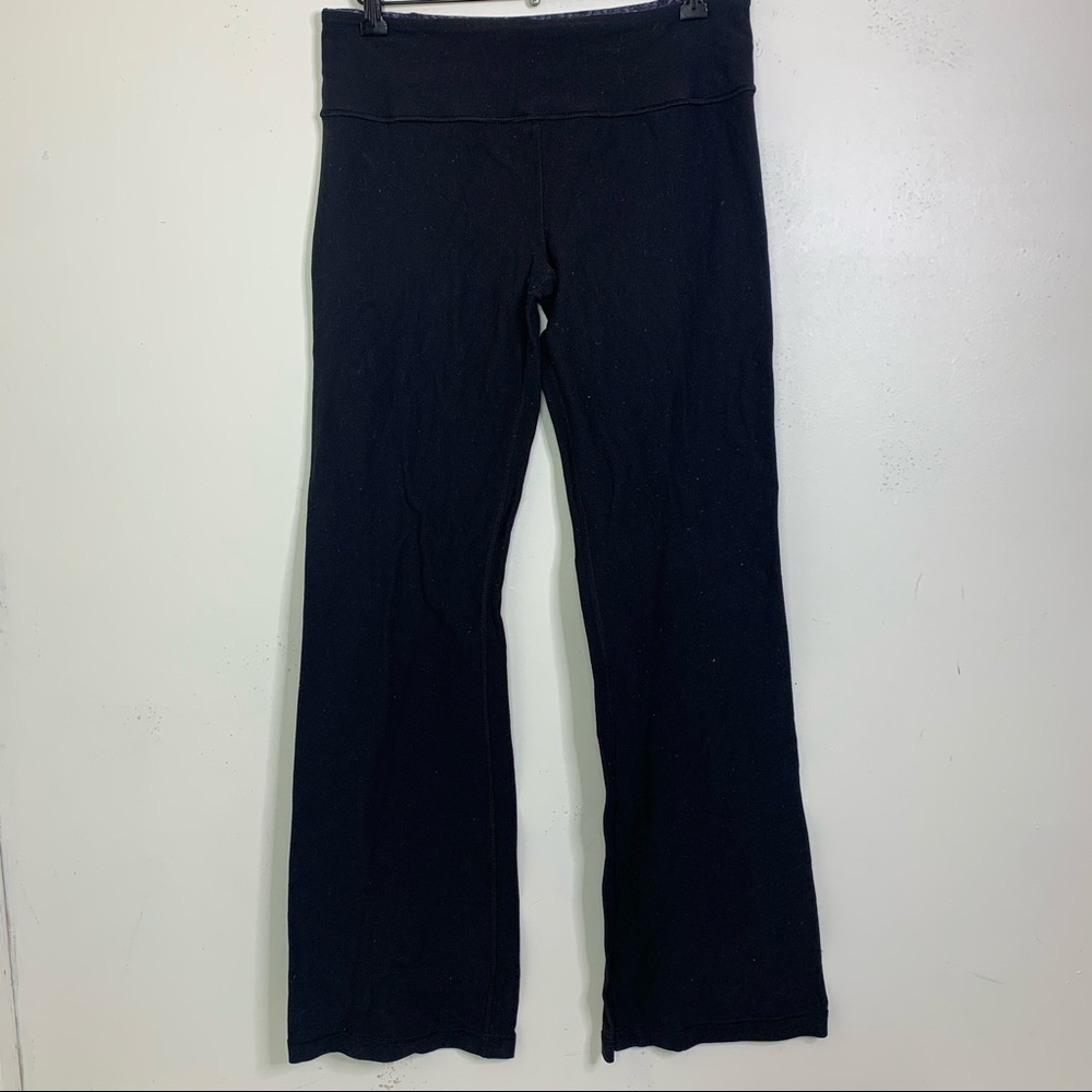 5/$25 Lululemon flare leggings